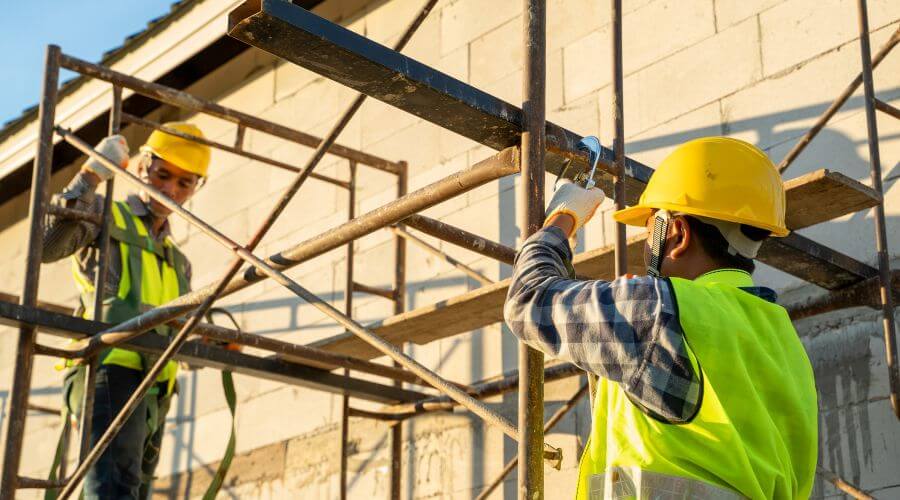 Professional gutter cleaning in Ellinwood, KS